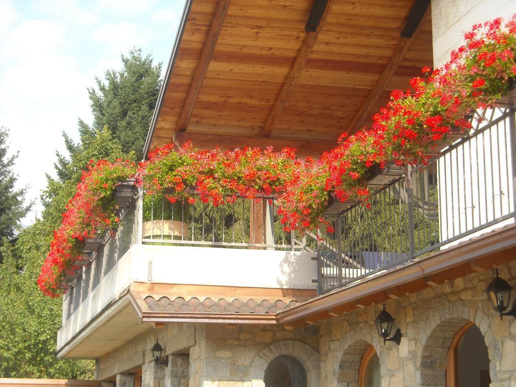 La Stella Delle Alpi Hotell Vico Canavese Exteriör bild